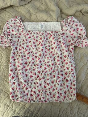 Abercrombie & Fitch White Smocked Floral Top with Pink Accents